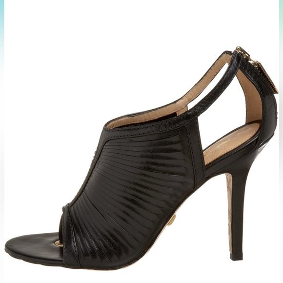 L.A.M.B. Gwen Stefani Black Leather Caged Ankle open toe Pumps size 9.5 - Picture 1 of 16